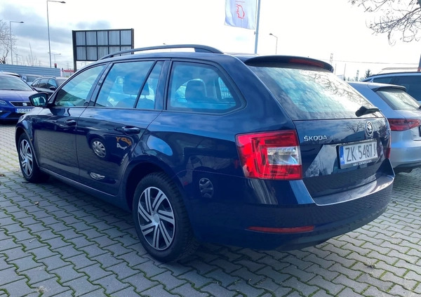 Skoda Octavia cena 49900 przebieg: 132144, rok produkcji 2017 z Legionowo małe 379